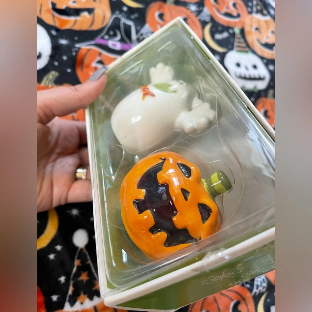 Ghost & Jack-O-Lantern Pumpkin Halloween Boo & Co. Target Salt & Pepper Shakers